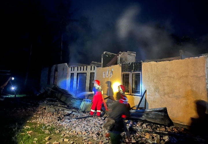 Rumah Makan Liza Ocu di Singingi Hilir Terbakar, Kerugian Ditaksir Rp300 Juta