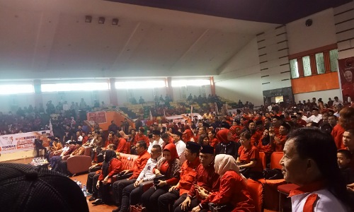 Ribuan Relawan Kumpul di Pekanbaru, Teriakkan Ganjar Pranowo Presiden