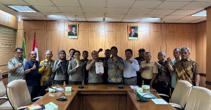 Ke Jakarta Dukung Usulan Bupati Cabut IUP PT WSN, HPSKS Diterima Dua Kementrian dan DPD RI