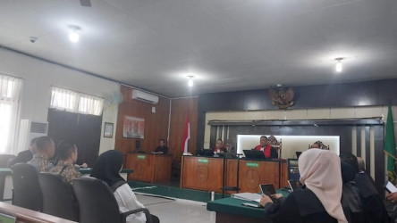 Mantan PJ Wali Kota  Pekanbaru Dan Tersangka Lain Didakwa Potong Dana APBD Rp8,9 Miliar