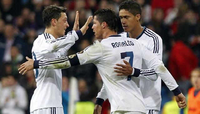 Ozil Sering Jelaskan Ayat Al-Quran pada Ronaldo