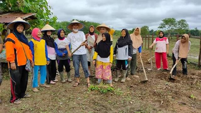 Reses Mardianto Manan, Aspirasi Warga Mulai Dari Turap Sampai Baju Keladang 