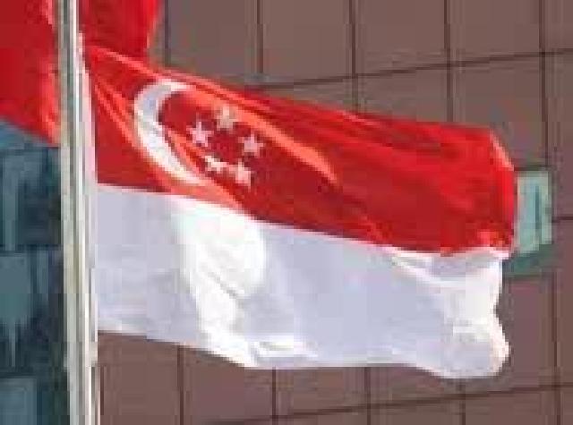 Bendera Singapura Berkibar di Vihara, Warga Tanjungpinang Heboh