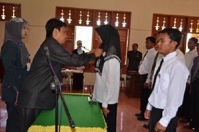 45 Anggota Pengawas Pemilu Kecamatan Dilantik