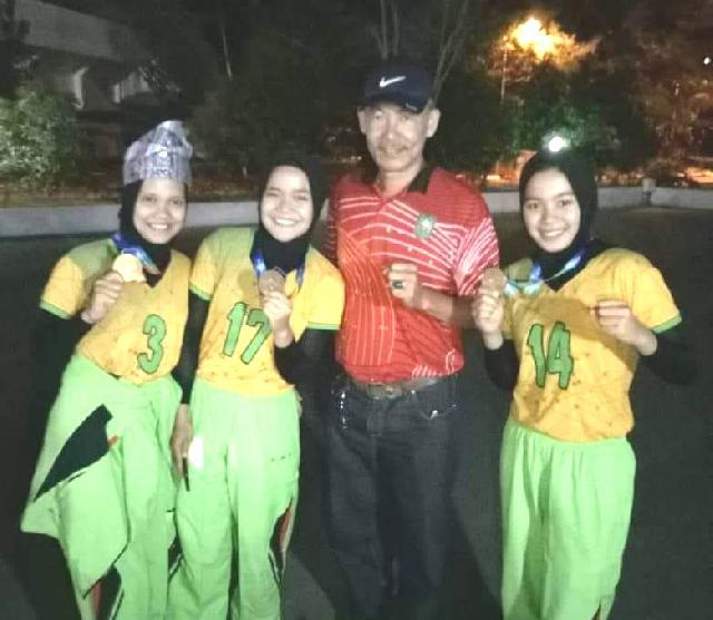 Atlet Bola Voli Kuansing Turut Andil Persembahkan Emas Bagi Riau Diajang Popwil