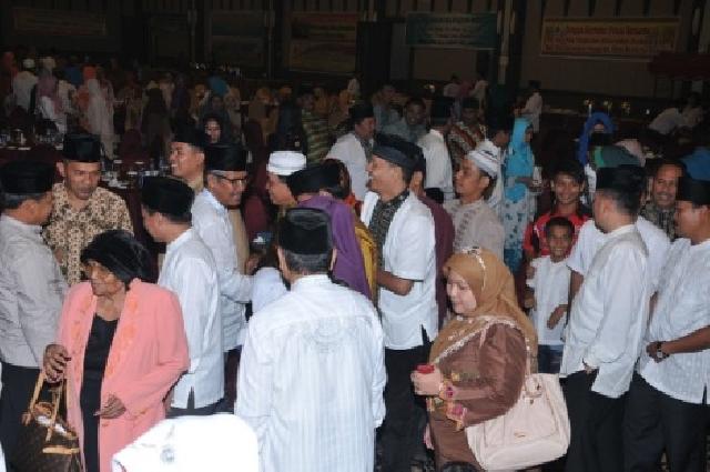 Bukber Pemkab - IKKS Pekanbaru Meriah
