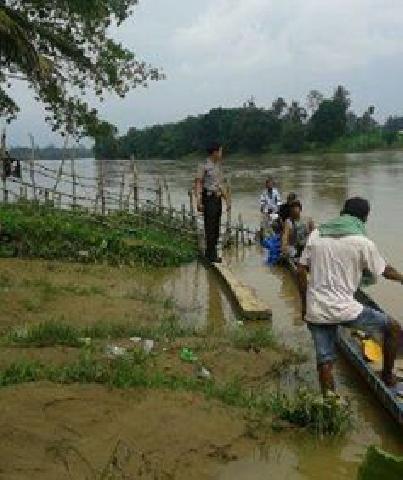 Empat Hari Sejak Tenggelam di Sungai Kuantan, Warga Kinali Belum Juga Ditemukan