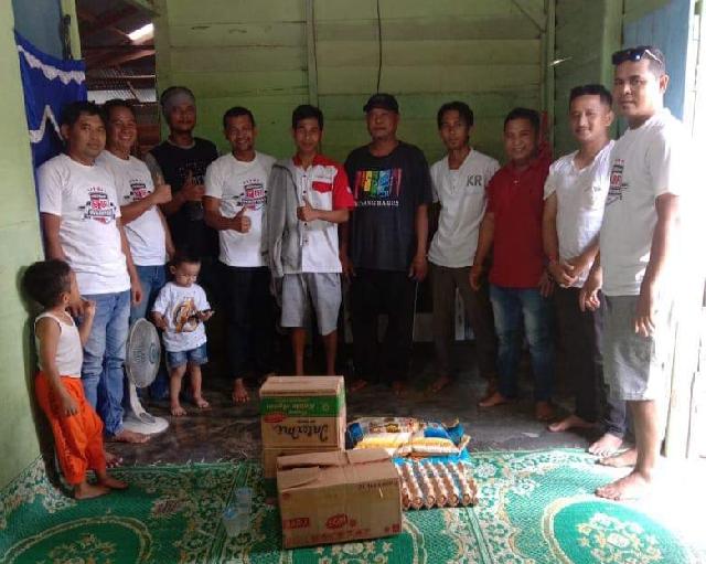 DFI Nusantara Chapter Kuansing Salurkan Bantuan Untuk Korban Kebakaran