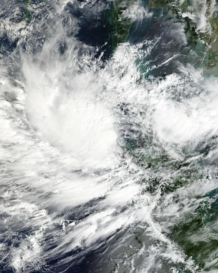 Badai Siklon Tropis Senyar Bergeser ke Riau, Bupati Minta Warga Kuansing Waspada