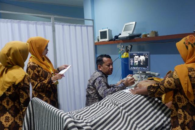 Klinik Zahra Medika Khitan 37 Anak dan USG Gratis 43 Ibu Hamil