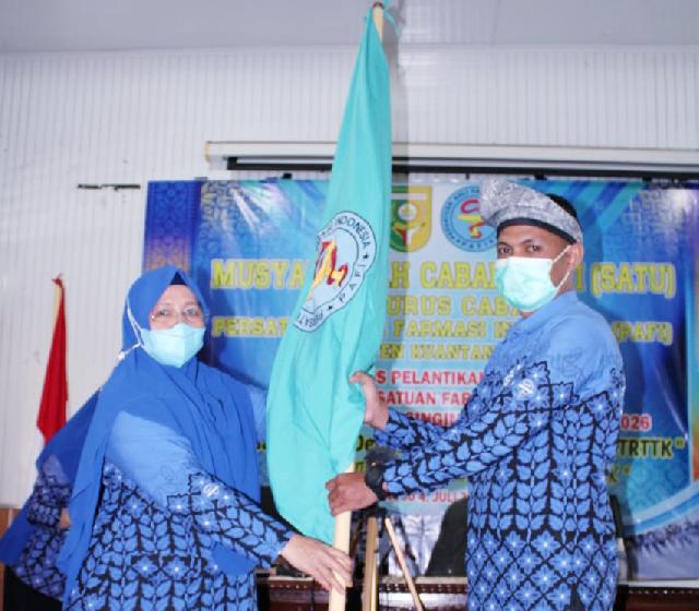 Guswandi Dilantik Jadi Ketua Persatuan Ahli Farmasi Indonesia Kuansing 
