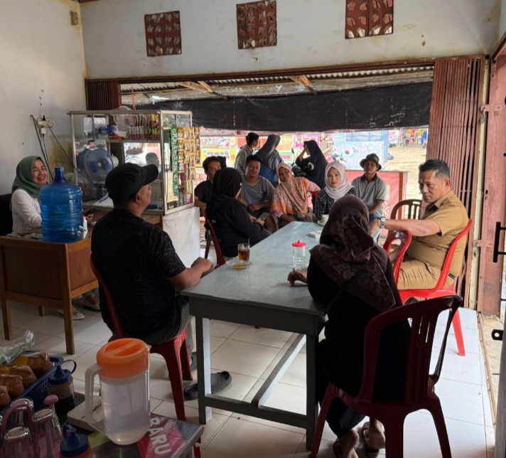 Pedagang Taman Jalur Yang Dipindah ke Pasar Lumpur Mengeluh, Jika Hujan Lokasi Becek