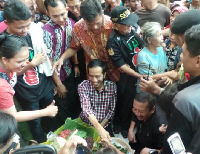 Pilkada Jatim Pilgub Jatim, Jokowi: Bambang Pasti Menang, Lihat Tanggal 29 Agustus