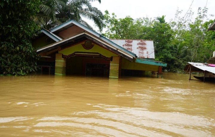Lebih Dari 12 Ribu KK di Kuansing Terdampak Banjir