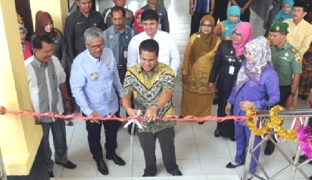 Anggota DPRD Riau Indra Putra Hadiri Peresmian SMP N 1 Cerenti
