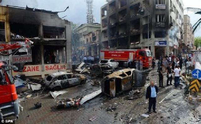 Serangan Bom Tewaskan 46 Orang, Demonstran Salahkan Pemerintah Turki 