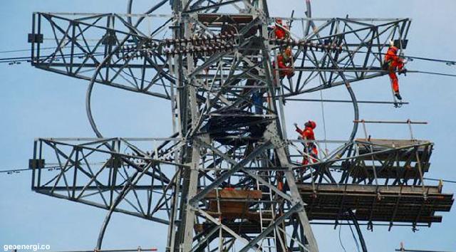 Minyak RI Habis 12 Tahun Lagi, PLN Genjot Energi Terbarukan