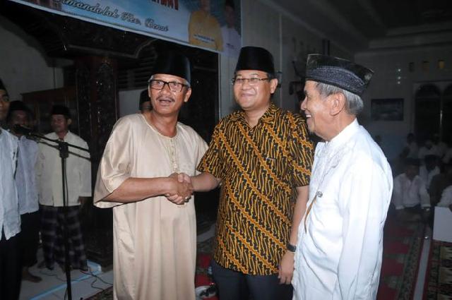 Bupati dan Rektor UNRI Terpilih Safari Ramadhan di  Koto Simandolak