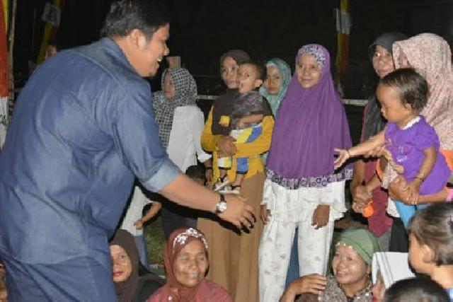 Reses Andi Putra di desa Ujung Tanjung Disambut Meriah Warga