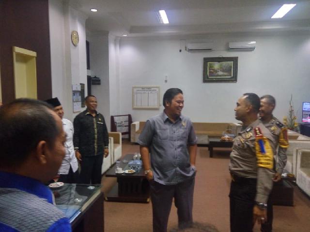 Hari Pertama Bertugas, Kapolres Silahturahmi ke Ketua DPRD Kuansing