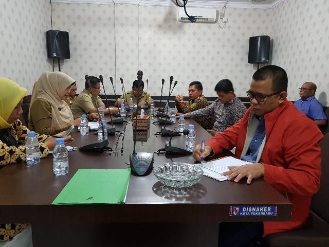 Kunker Disnaker Kota Pekanbaru, Komisi B Apresiasi Perda Perlindungan Naker